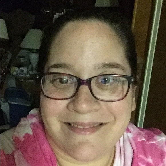 Meet your Posher, Rebekah - Picture 1 of 1